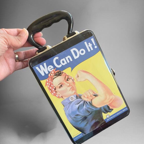 Vintage We Can Do It Women in the War Tin Lunch Pail America World War 1999 WWII - Picture 1 of 13
